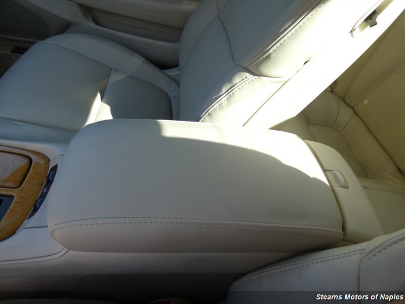 Used 2005 Lexus SC 430 Convertible RWD image 34