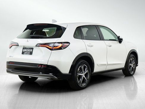 Used 2024 Honda HR-V EX-L image 5