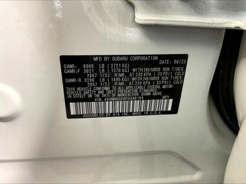 Used 2023 Subaru Ascent Limited AWD/4WD image 18