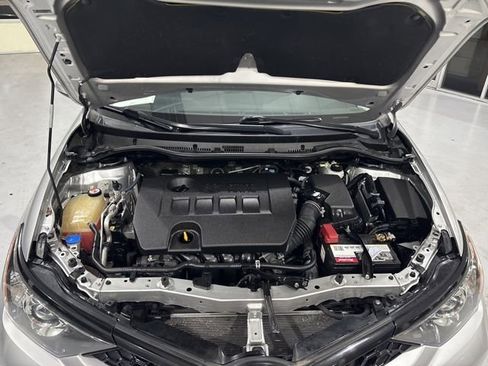Used 2018 Toyota Corolla iM w/ Carpet Mat Package (TMS) FWD image 38