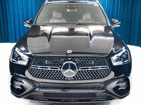New 2026 Mercedes-Benz GLE 580 4MATIC image 2