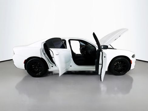 Used 2022 Dodge Charger SXT RWD image 25