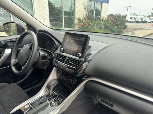 Used 2024 Mitsubishi Eclipse Cross LE AWD/4WD image 12
