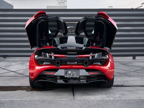 Used 2021 McLaren 720S Performance image 28