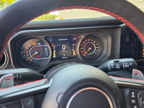 Used 2024 Jeep Wrangler Unlimited Rubicon 392 AWD/4WD image 24