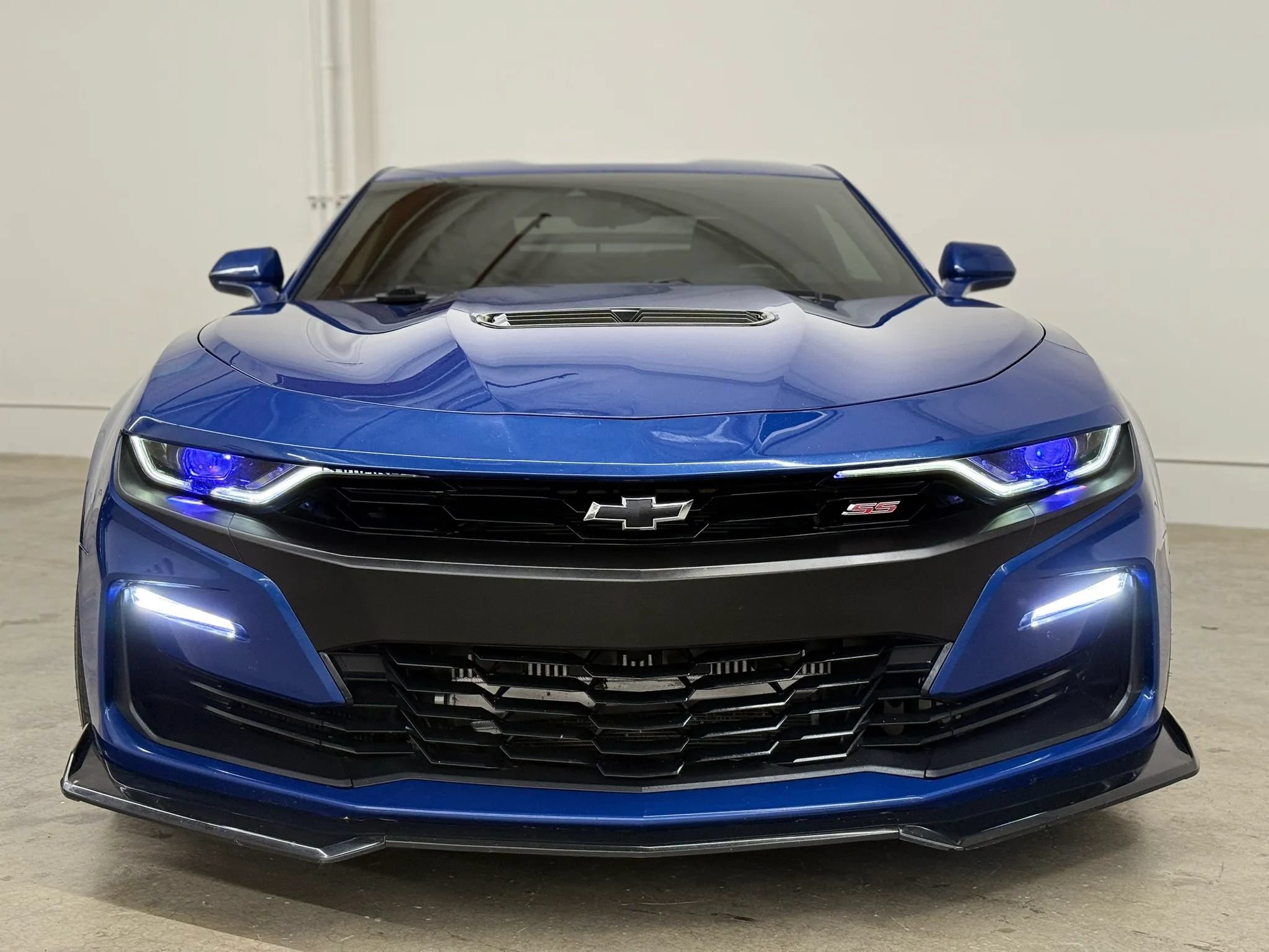 Used 2020 Chevrolet Camaro SS RWD image 5