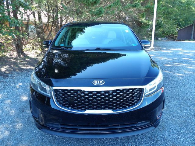 Used 2016 Kia Sedona LX w/ Option Group 020 FWD image 8