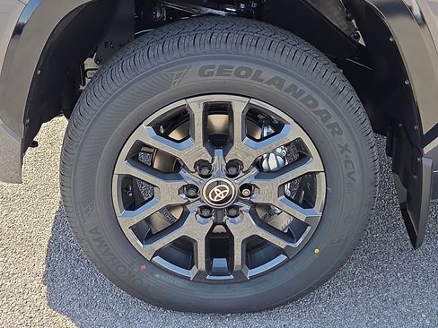 New 2026 Toyota Tundra Platinum image 5