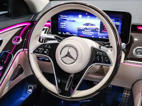 Used 2025 Mercedes-Benz S 580 4MATIC Sedan image 16