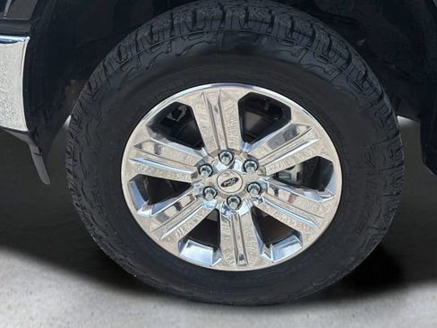 Used 2020 Ford F150 Lariat w/ Equipment Group 502A Luxury AWD/4WD image 27