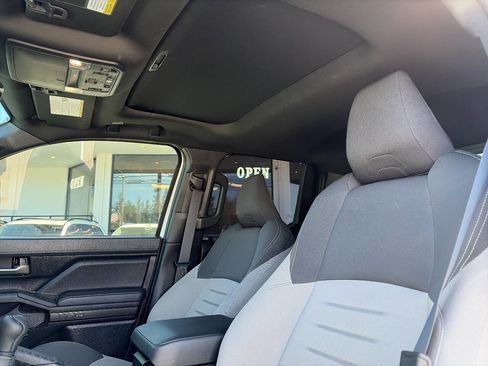 Used 2024 Toyota Tacoma TRD Sport w/ TRD Sport Upgrade Package image 31