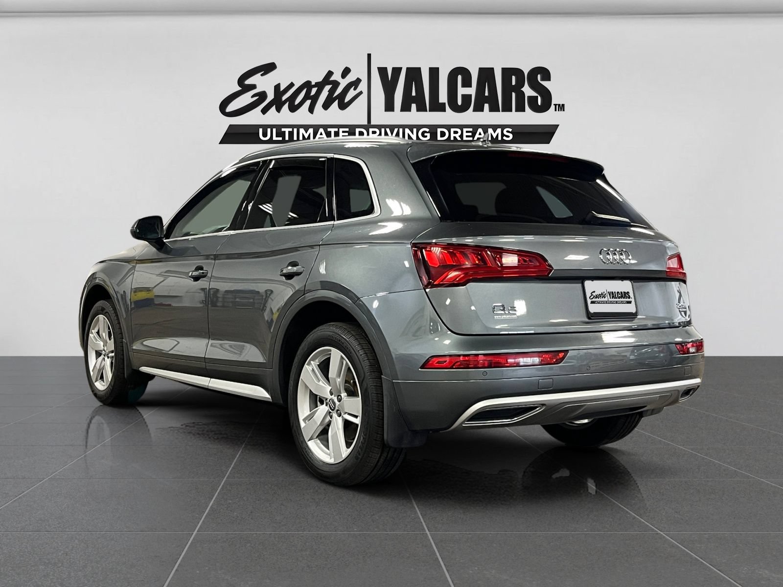 Used 2018 Audi Q5 2.0T Premium Plus w/ Premium Plus Package AWD/4WD image 3
