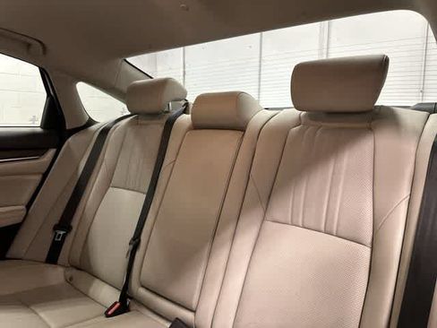 Used 2021 Honda Accord EX-L image 14