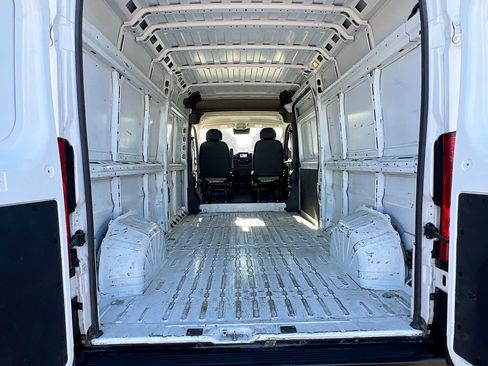 Used 2023 RAM ProMaster 2500 FWD image 23