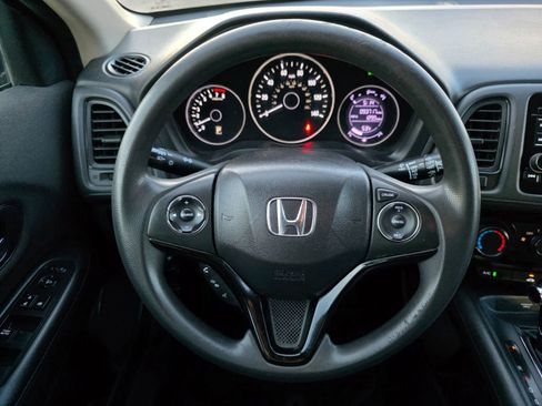 Used 2019 Honda HR-V LX image 15