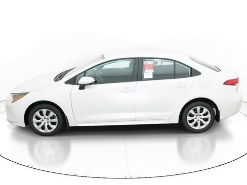 New 2026 Toyota Corolla LE image 3