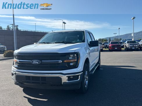 Used 2025 Ford F150 XLT w/ Equipment Group 301A Standard AWD/4WD image 3