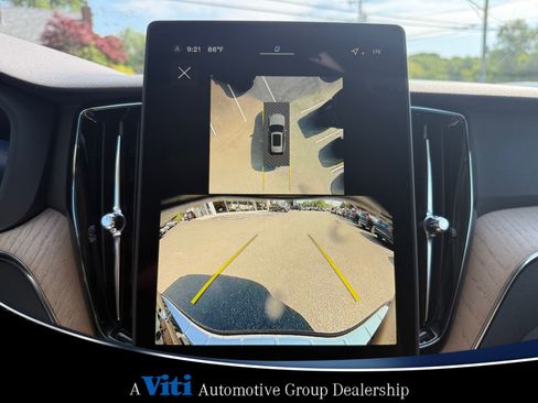 Used 2026 Volvo XC60 B5 Plus w/ Protection Package Premier image 15