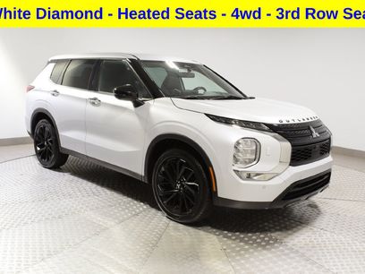 Used 2023 Mitsubishi Outlander SE