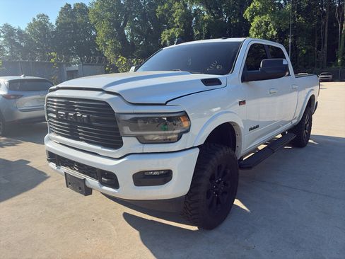 Used 2022 RAM 2500 Laramie w/ Night Edition AWD/4WD image 3
