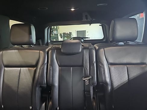Used 2019 Ford Expedition XLT w/ Equipment Group 202A image 23