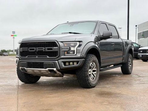 Used 2018 Ford F150 Raptor w/ Equipment Group 802A Luxury AWD/4WD image 4