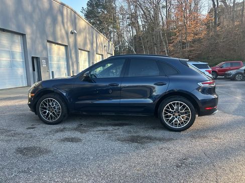 Used 2021 Porsche Macan image 6