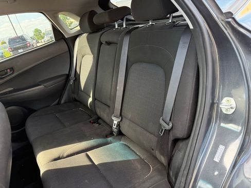 Used 2022 Hyundai Kona SEL FWD image 10