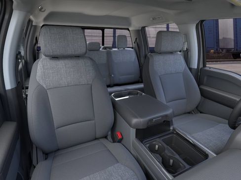 New 2026 Ford F450 XLT w/ XLT Premium Package AWD/4WD image 5
