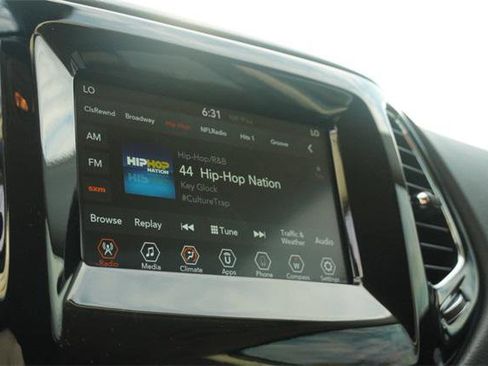 Certified 2020 Jeep Compass Latitude image 21