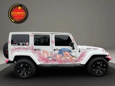 Used 2013 Jeep Wrangler Unlimited Sahara w/ Connectivity Group AWD/4WD image 6