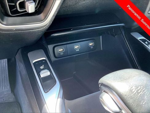 Used 2021 Kia Sorento S w/ Panoramic Sunroof Package FWD image 29
