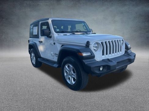 Used 2018 Jeep Wrangler Sport image 2