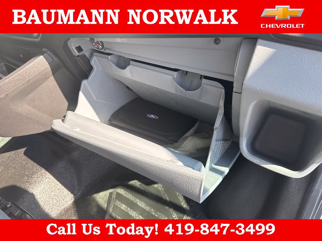 Used 2015 Ford Transit 250 130 Low Roof w/ Exterior Upgrade Package RWD image 28