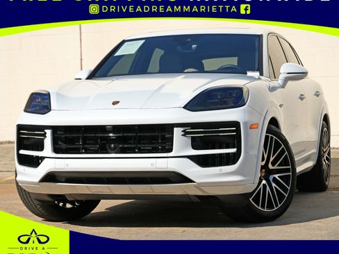 Used 2024 Porsche Cayenne Turbo AWD/4WD image 1