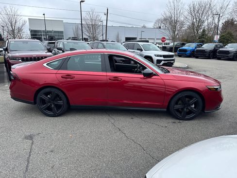 Used 2023 Honda Accord Sport image 7