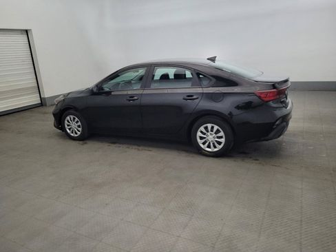 Used 2023 Kia Forte LX FWD image 3