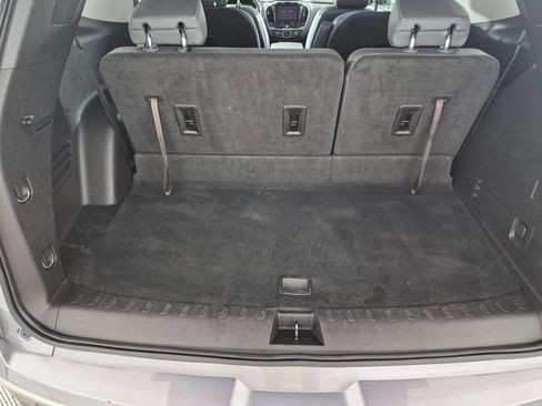 Used 2018 Chevrolet Traverse Premier AWD/4WD image 27