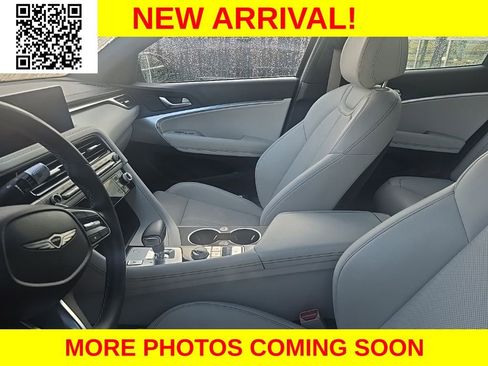 Used 2025 Genesis G70 2.5T image 11