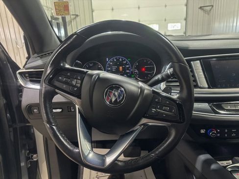Used 2024 Buick Enclave Premium image 16