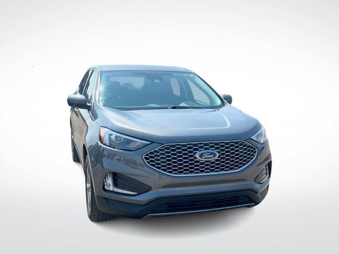 Used 2023 Ford Edge SEL w/ Convenience Package AWD/4WD image 3