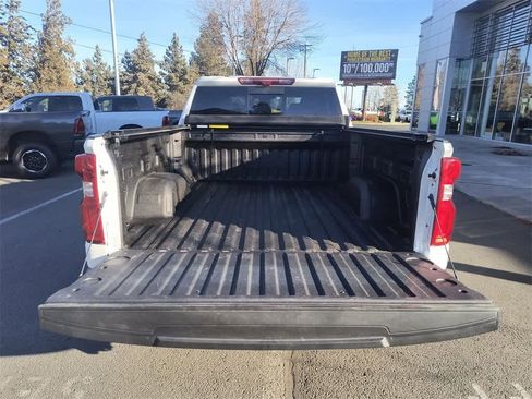 Used 2024 Chevrolet Silverado 1500 High Country w/ Technology Package image 24