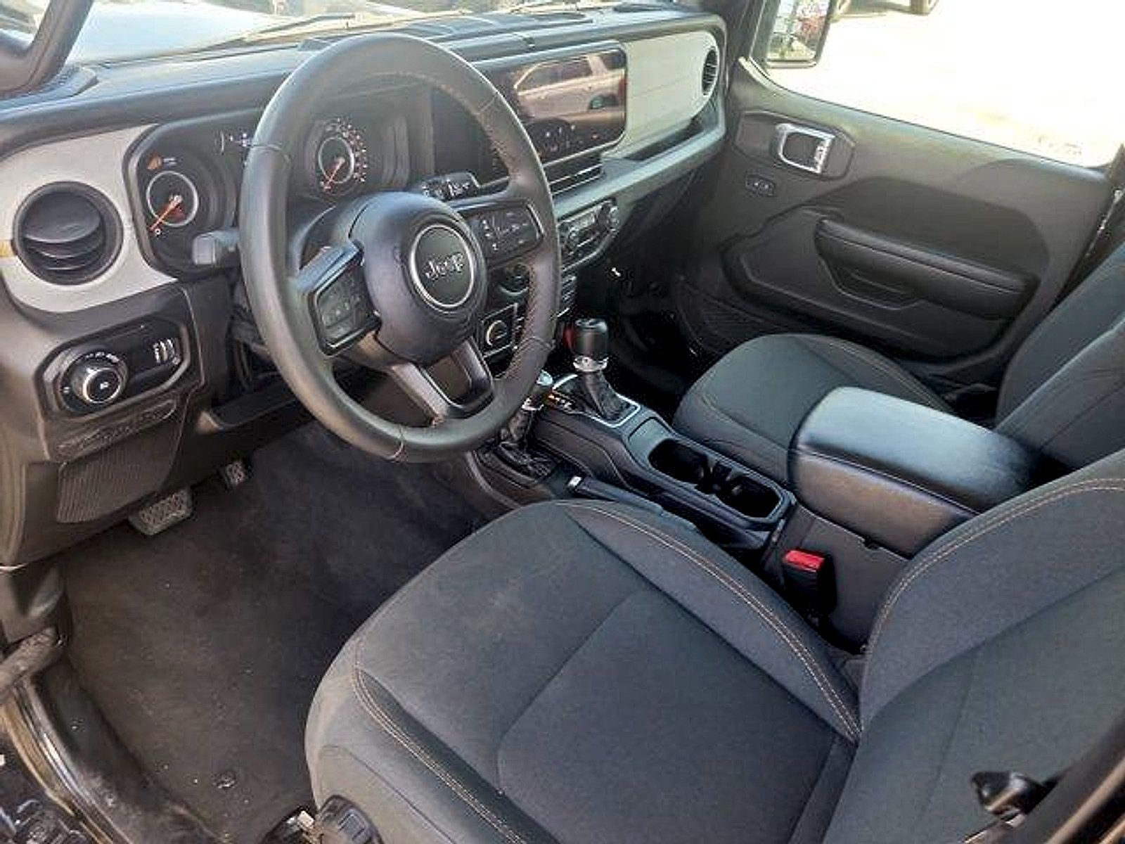 Certified 2024 Jeep Wrangler Unlimited Sport AWD/4WD image 18