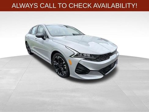 Used 2024 Kia K5 GT-Line w/ GT-Line Premium Package FWD image 3