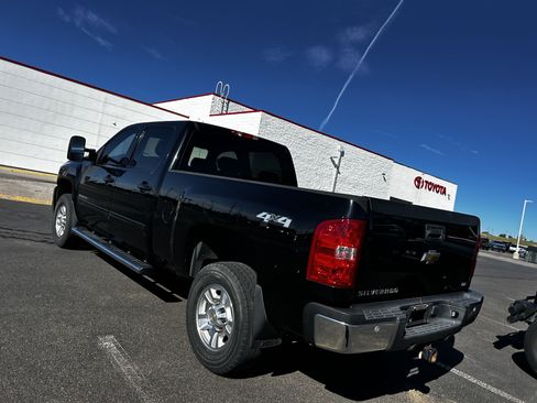 Used 2010 Chevrolet Silverado 2500 LTZ w/ Convenience Package AWD/4WD image 3