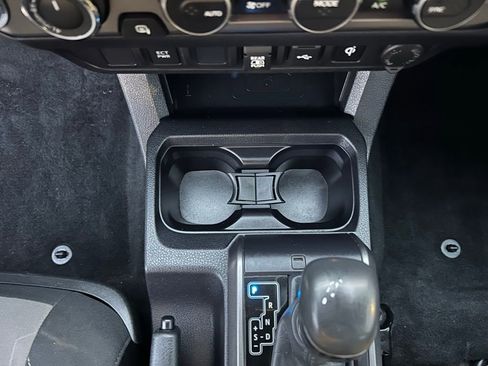 Used 2023 Toyota Tacoma TRD Off-Road AWD/4WD image 20