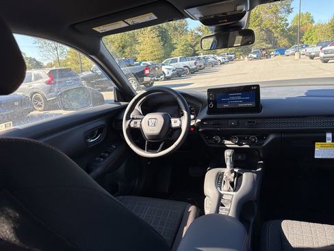 New 2026 Honda HR-V Sport image 14
