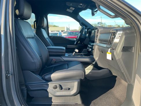 New 2025 Ford F150 Lariat w/ Equipment Group 501A Mid image 12