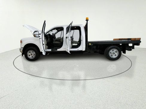 Used 2021 Ford F350 XL w/ Power Equipment Group AWD/4WD image 11