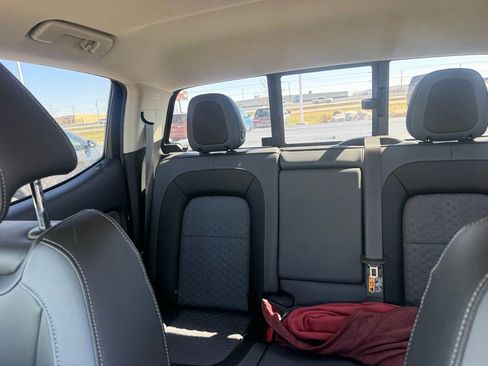 Used 2022 Chevrolet Colorado Z71 w/ Trail Boss Package image 14